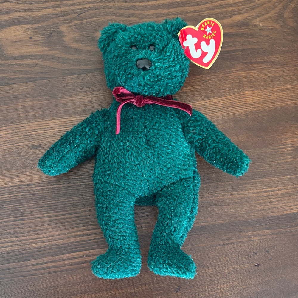 2001 Holiday Teddy - official Ty Beanie Baby with tag. In like new condition.